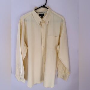 Sonoma Men's Button Down Cream Shirt